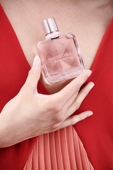 Irresistible Givenchy pub du nouveau parfum 